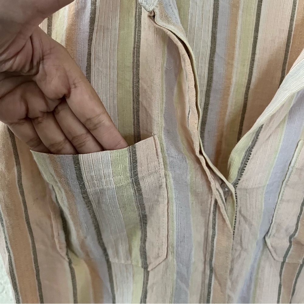 Shyanne Striped shirt Size Medium - Picture 7 of 11